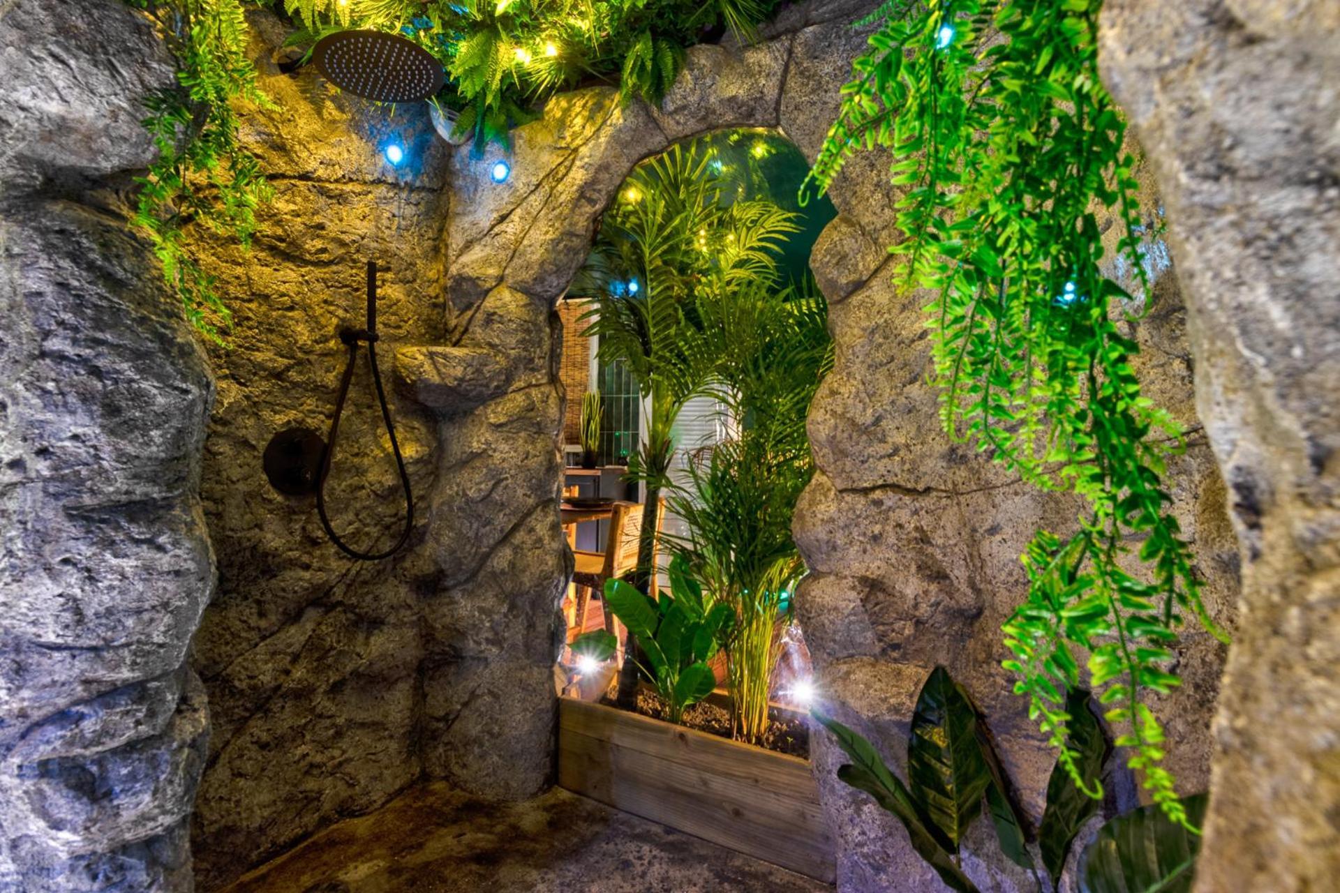 Jungle Love Room ตูลูส ภายนอก รูปภาพ